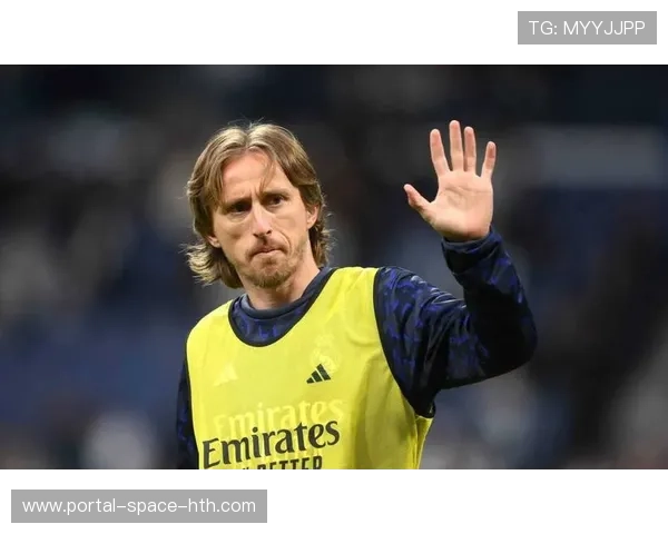 莫德里奇续约谈判进行中:38岁老将仍在权衡未来 莫德里奇续约谈判进行中:38岁老将仍在权衡未来